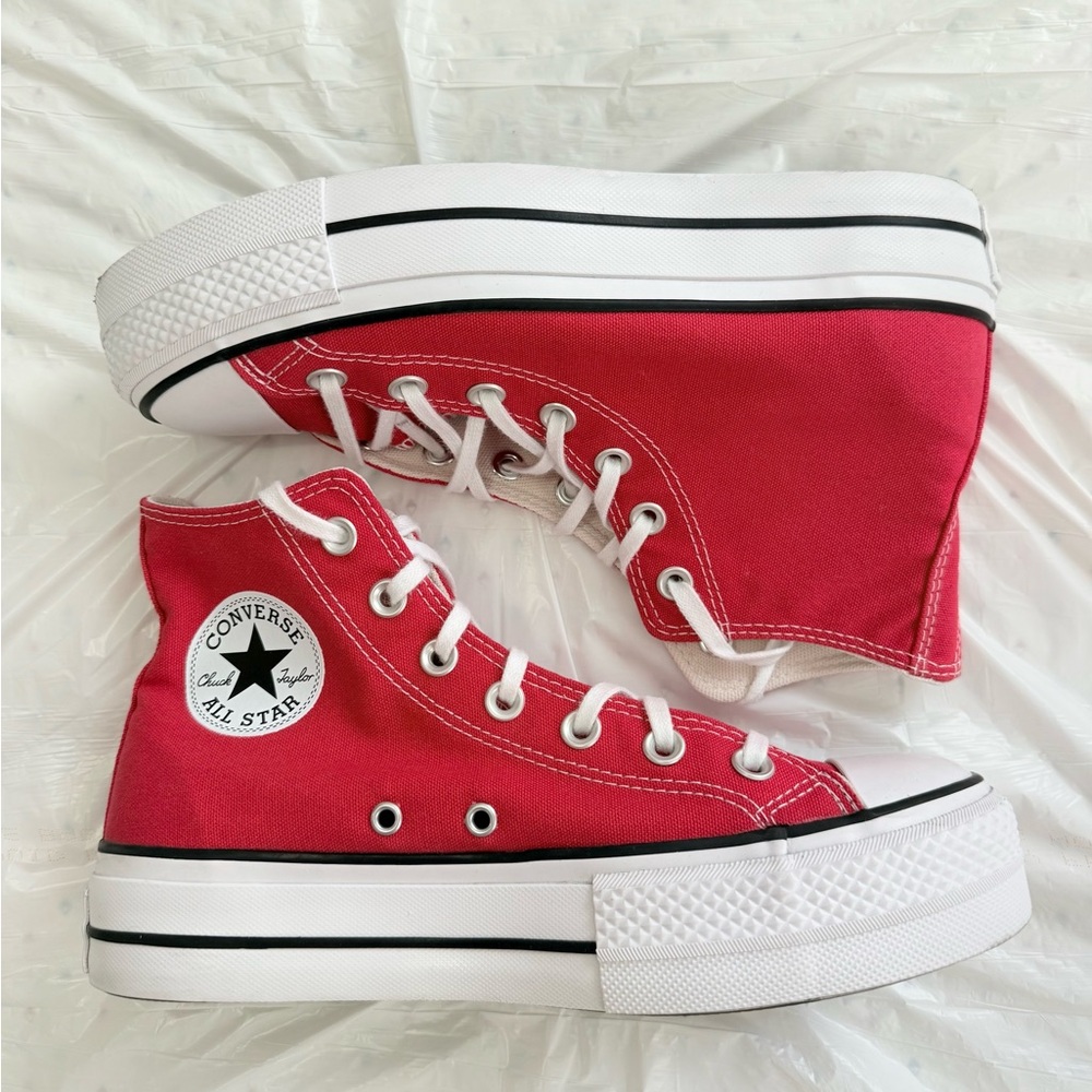 converse chuck taylor all star red platform hightops w shoebox